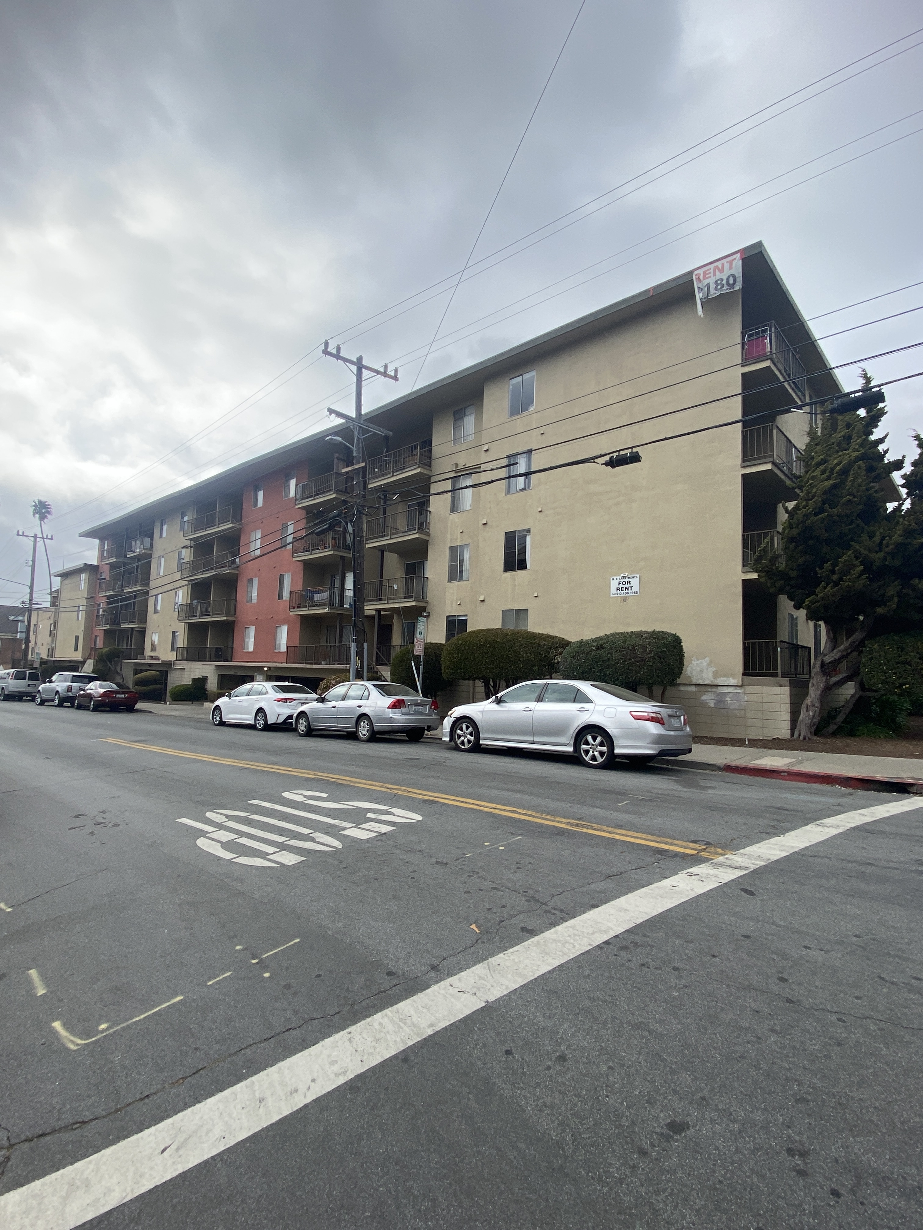 1945 Berkeley Way, Berkeley, CA - 2,000 USD/ month