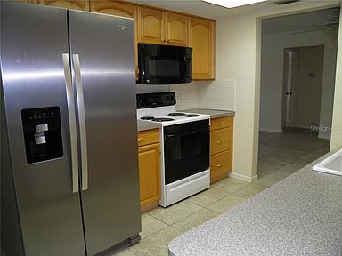 Apartment for Rent in Largo