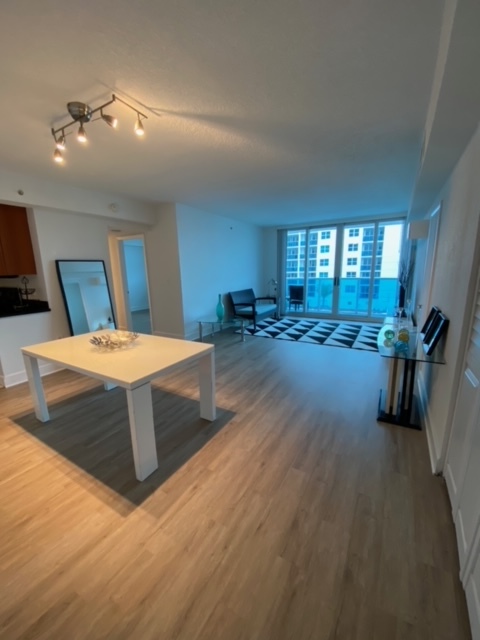 Apartment for Rent in North Bay Village