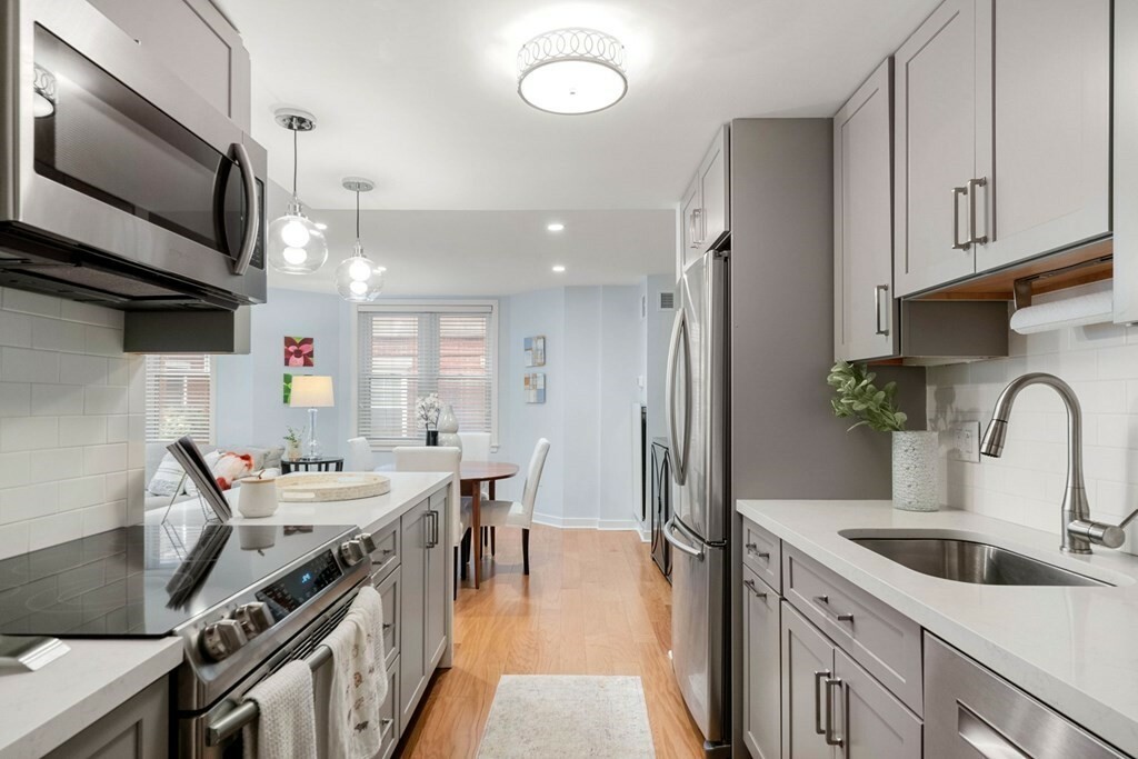 47 Harvard Place - 1,850USD / month