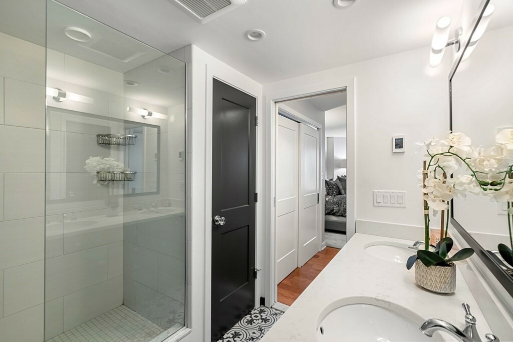 47 Harvard Place - 1,850USD / month