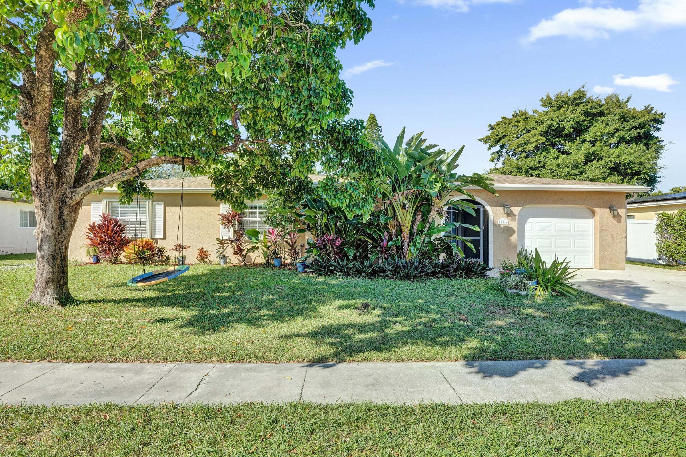 22335 Boulder Street, Boca Raton, FL - 4,500 USD/ month