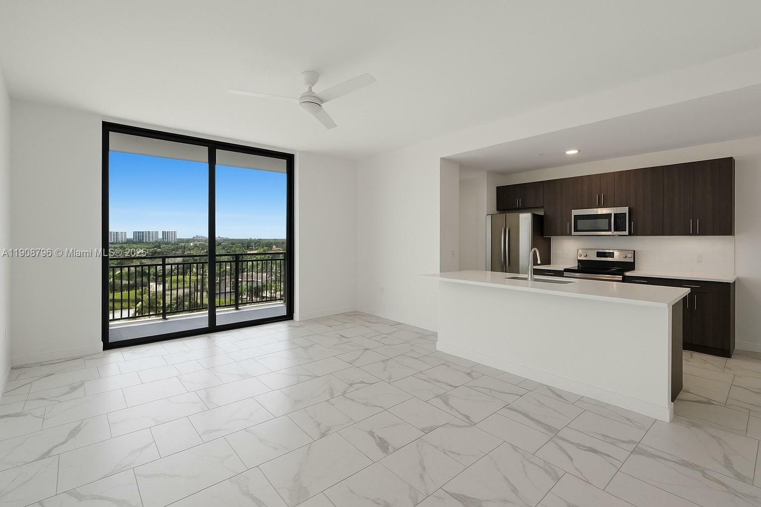 101 East Camino Real, Boca Raton, FL - 6,324 USD/ month