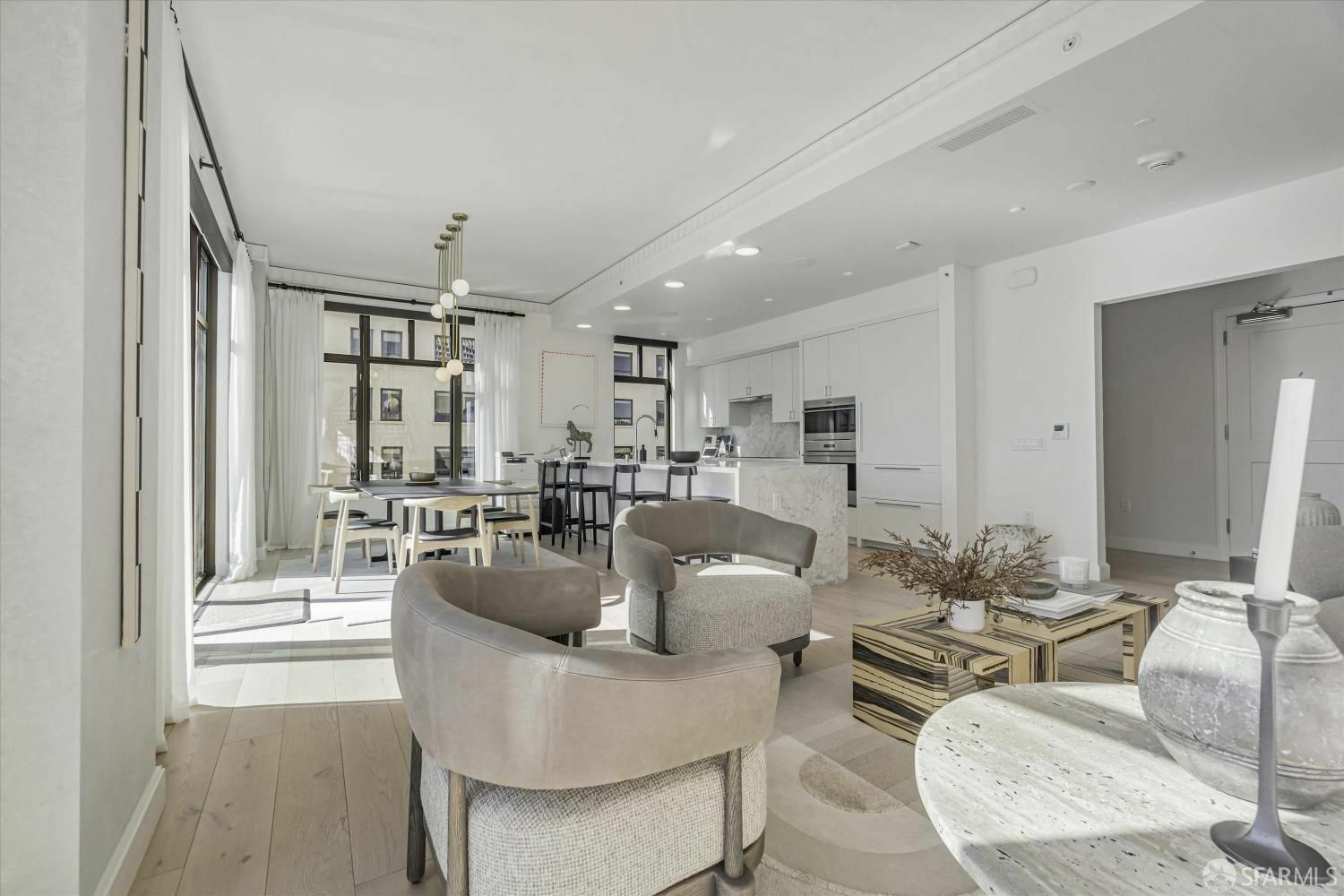 875 California Street, San Francisco, CA - 18,000 USD/ month