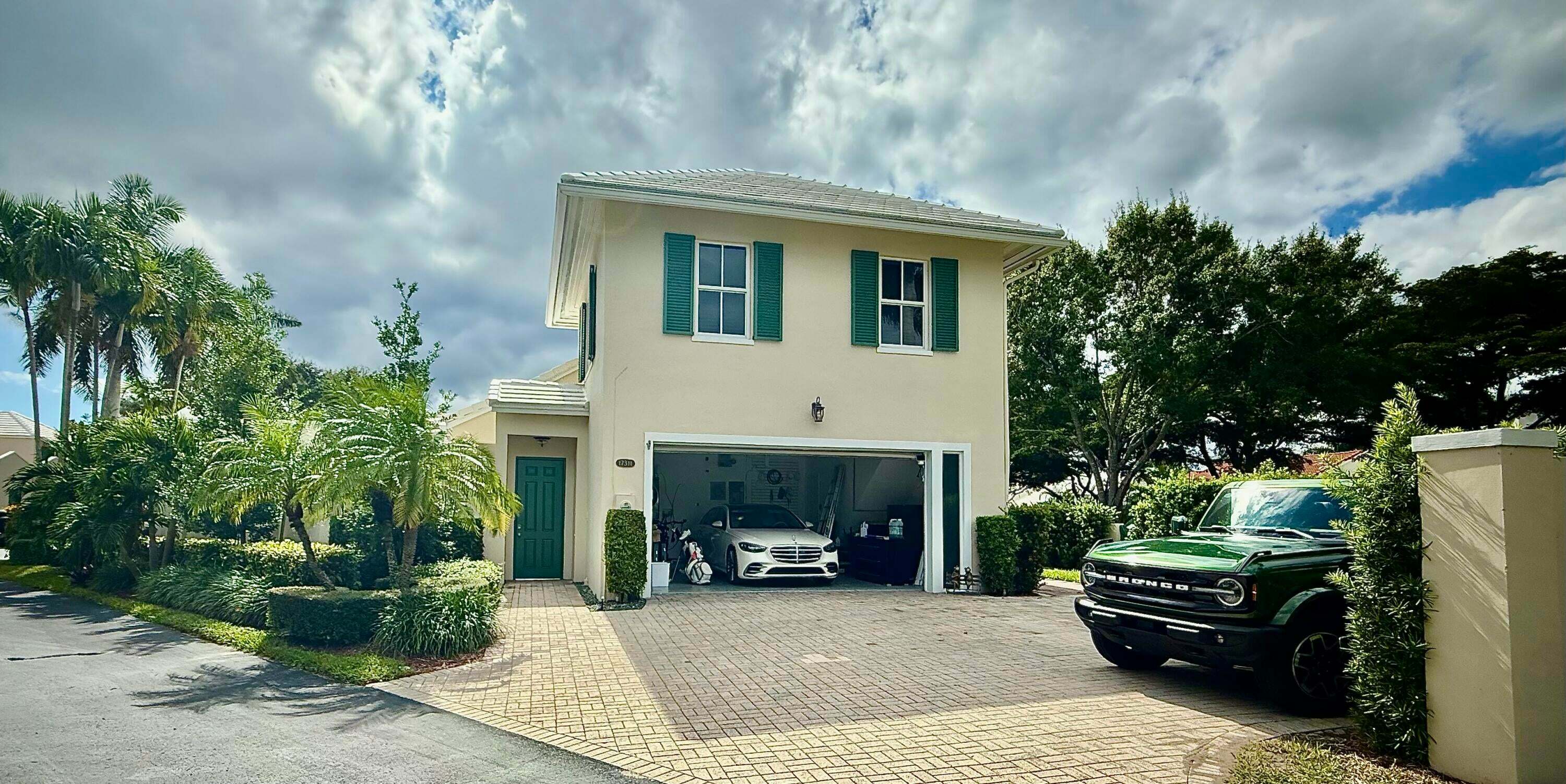 17311 Bermuda Village Drive, Boca Raton, FL - 6,900 USD/ month