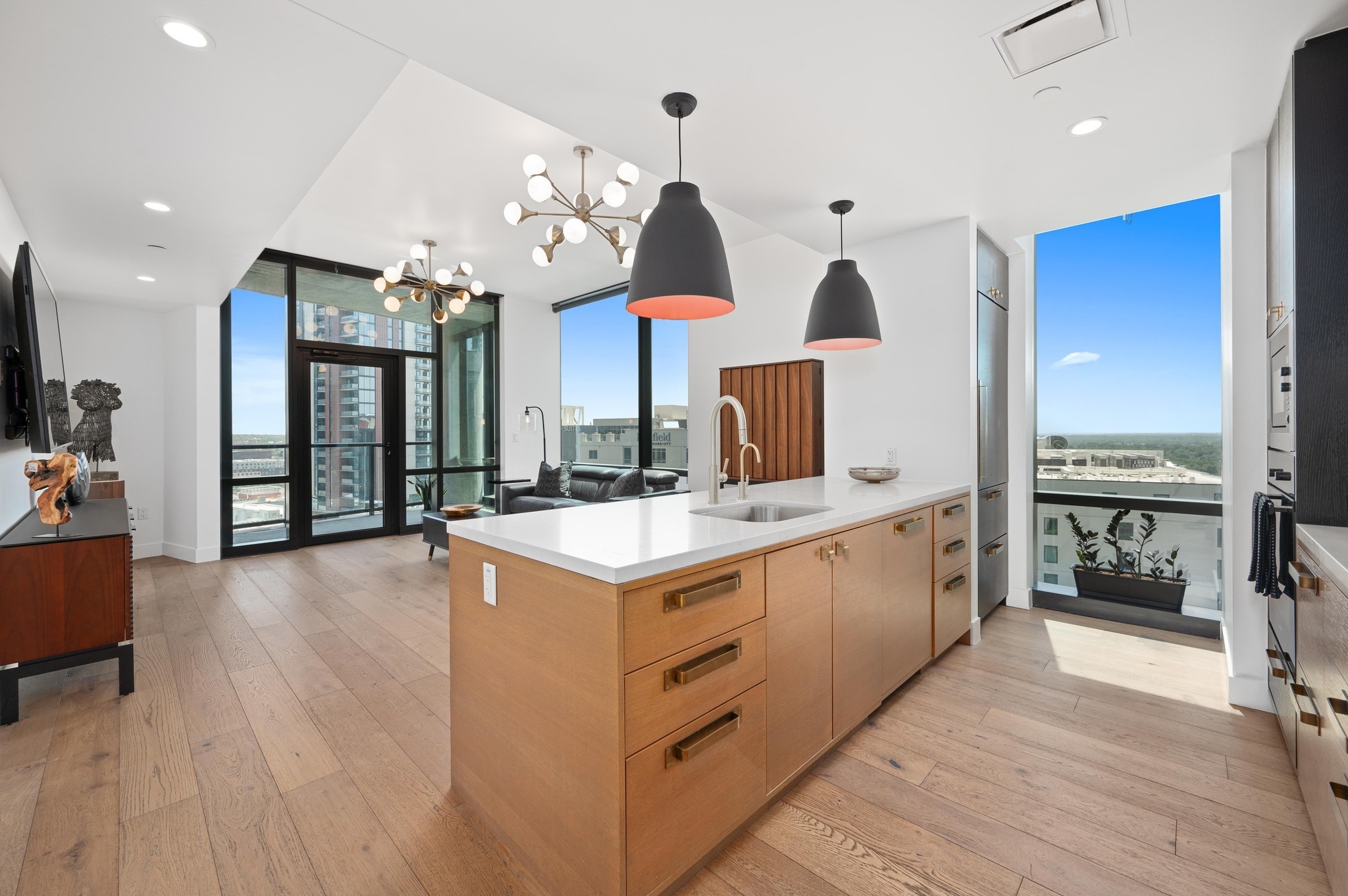 70 Rainey Street, Austin, TX - 5,500 USD/ month