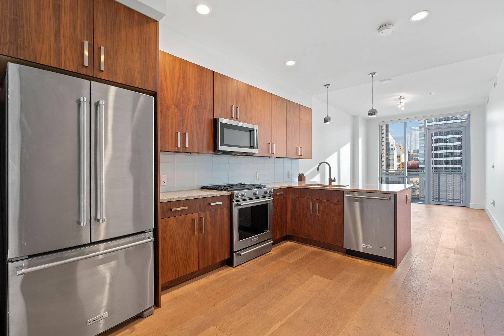 222 West Avenue, Austin, TX - 2,800 USD/ month