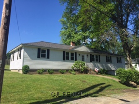 Apartment for Rent in Bedford