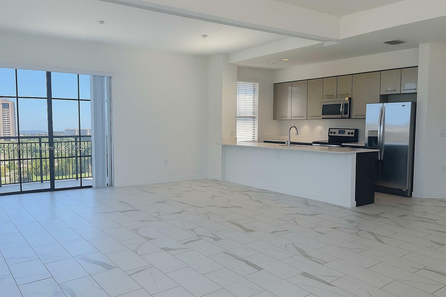 101 East Camino Real, Boca Raton, FL - 8,337 USD/ month