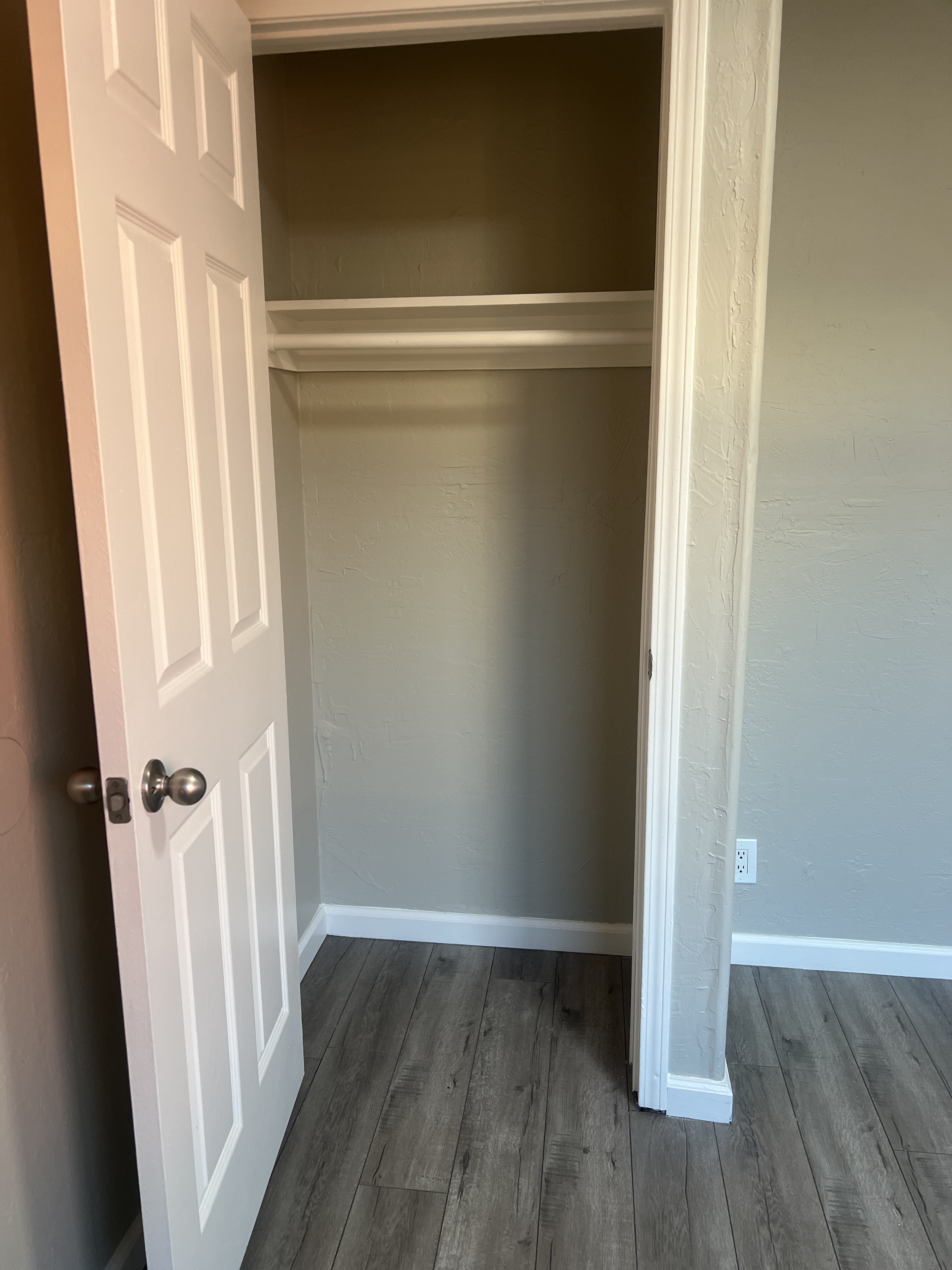 2124 90th Avenue, Oakland, CA - 1,895 USD/ month